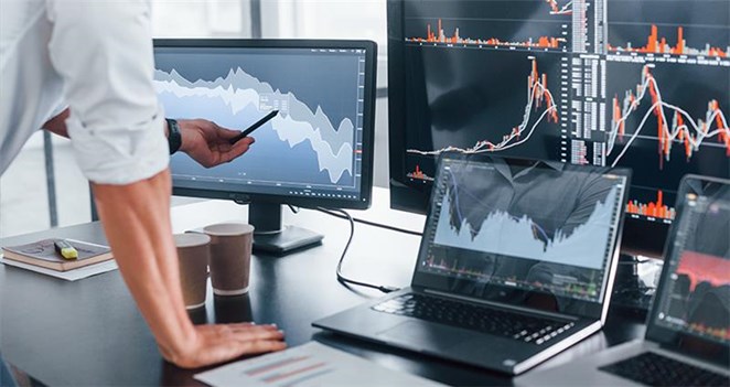 Equity Rally Faces Underlying Risks