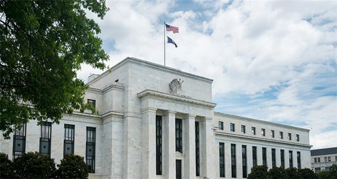 Fed’s Balancing Act Amid Political and Economic Pressures