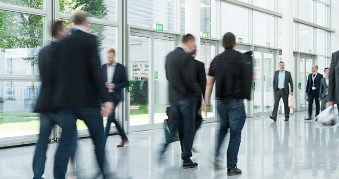 US Labor Market Sends Mixed Signals